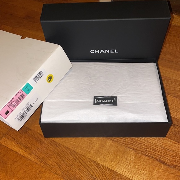 NWT Chanel Pearl Wallet On Chain Navy - Picture 6 of 13